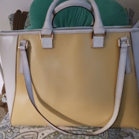 Antonio Melani two tone leather shoulder bag - Picture 2 of 16